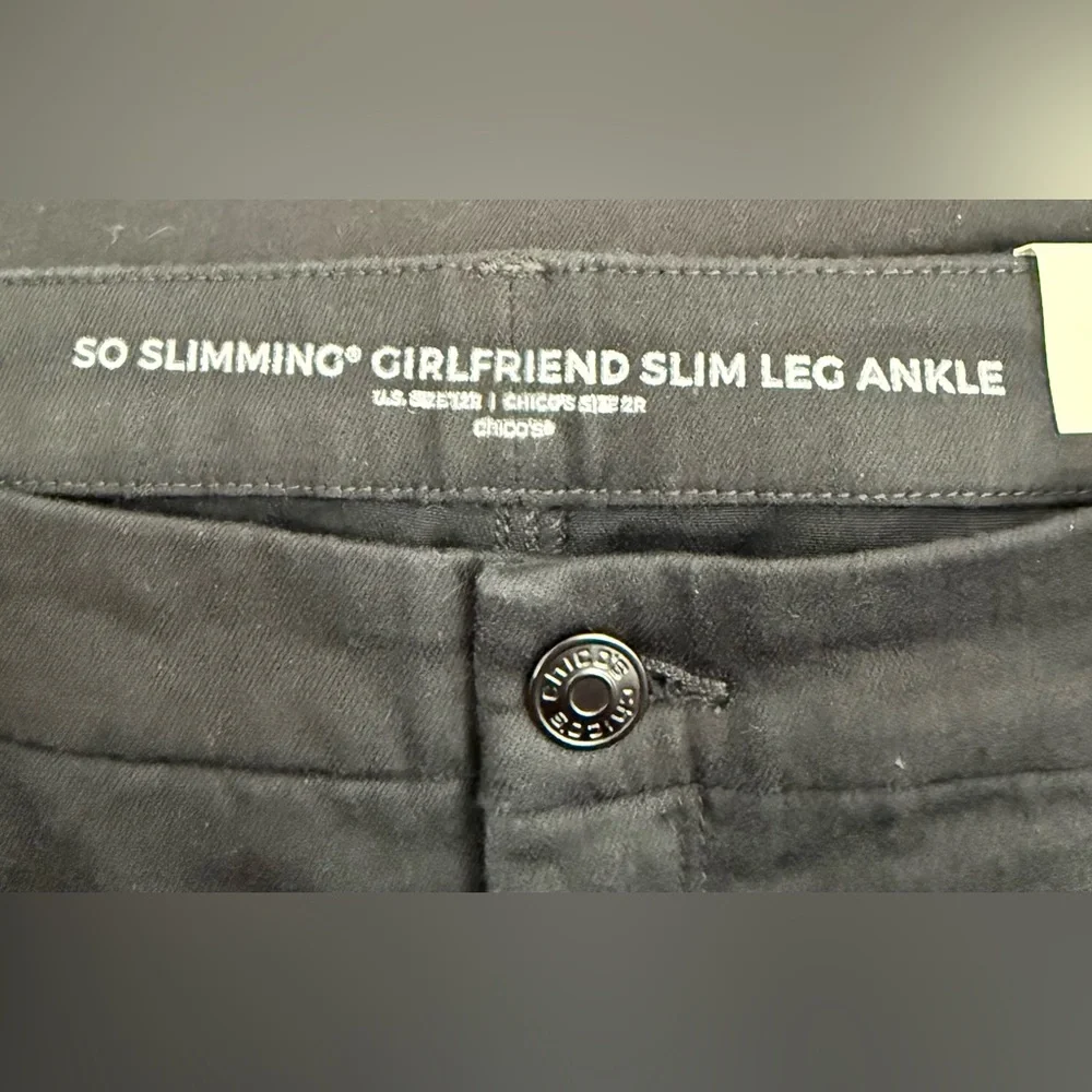 🆕 Chico's so slimming slim leg ankle black jeans turquoise medallion *NWT* $129 - Picture 8 of 11